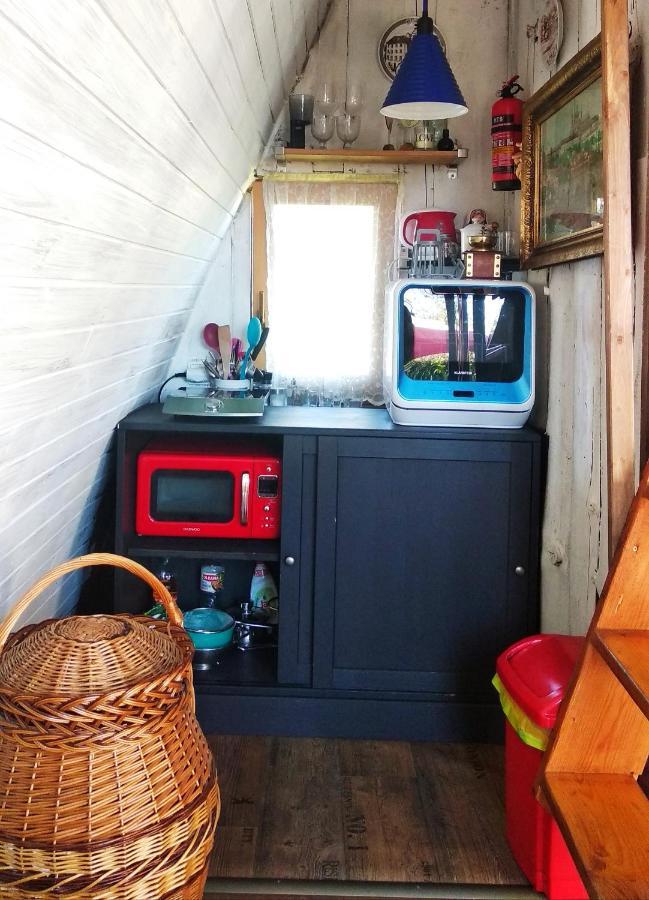 Tiny House In The City Prag Exterior foto